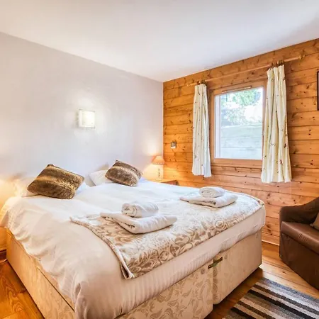 Clos 2b - 2 Bedroom Apartment *