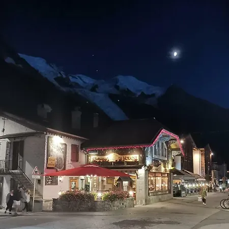 Apartment Clos 2b - 2 Bedroom Chamonix